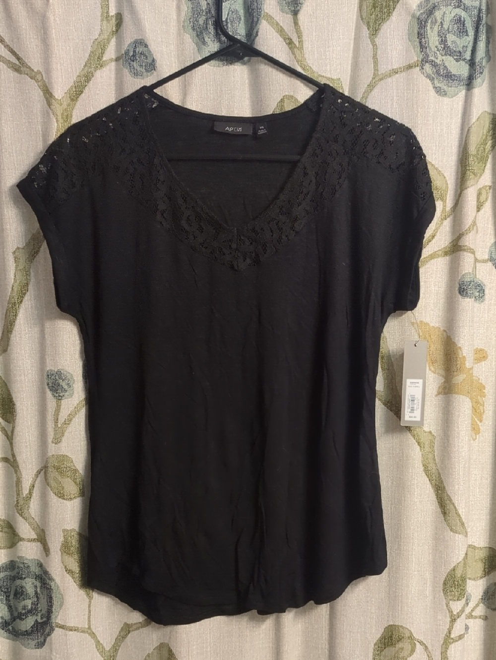 Apt. 9 Black Short-Sleeve Lace Yoke Tee